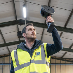 FLIR Si Leak Detection in Compressed Air Systems