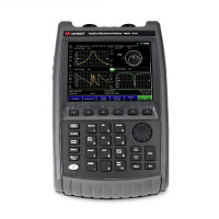 KEYSIGHT N9952B FieldFox Handheld Microwave Analyzer, 50 GHz