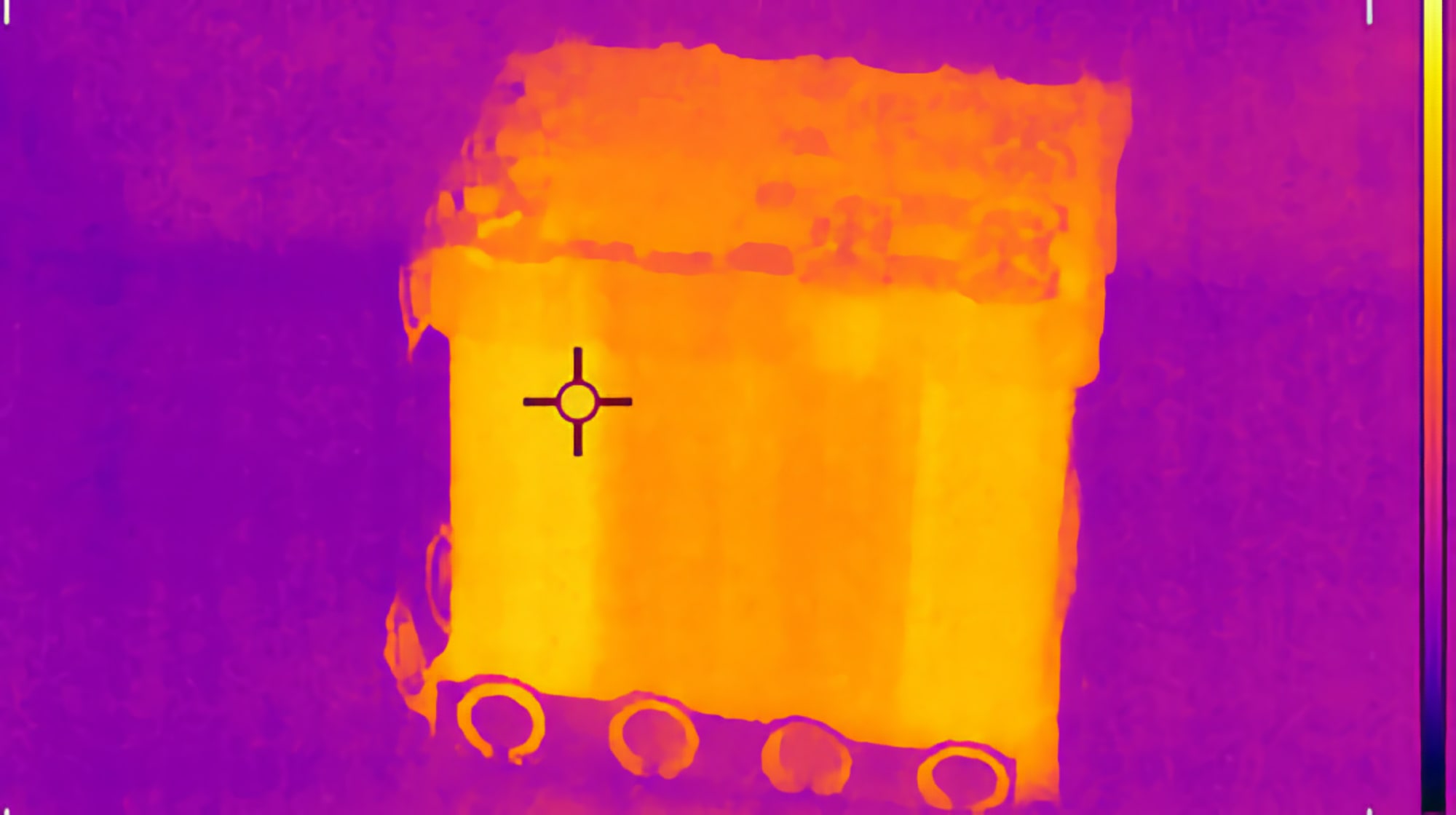 Uneven heating displayed by lithium battery unit