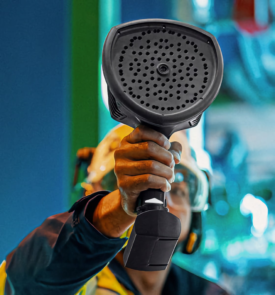 Reducing CO2 Emissions with an Acoustic Air Leak Detector