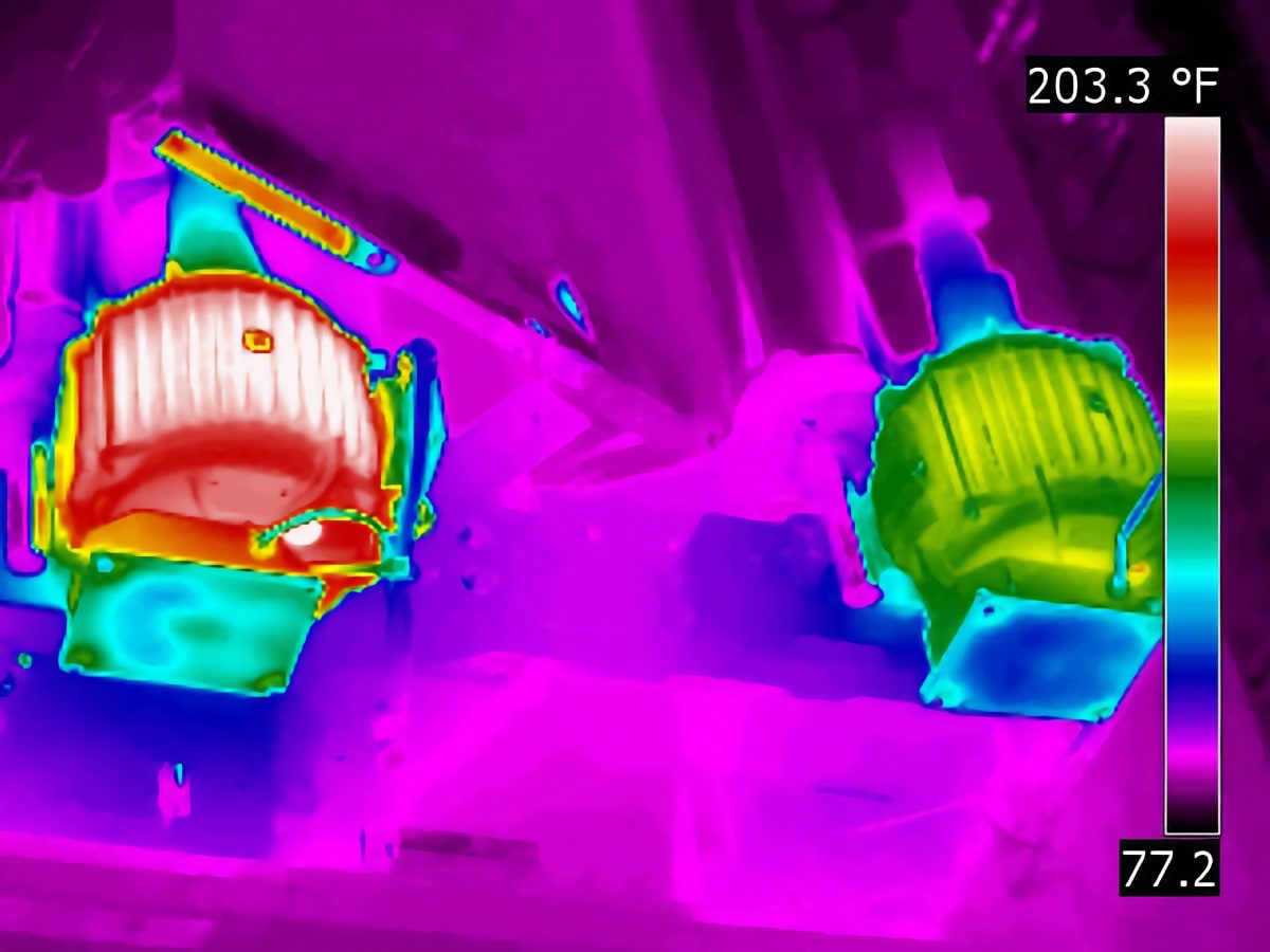 With thermal imaging, you can quickly tell the motor on the left is running hot and know to move in for further inspection